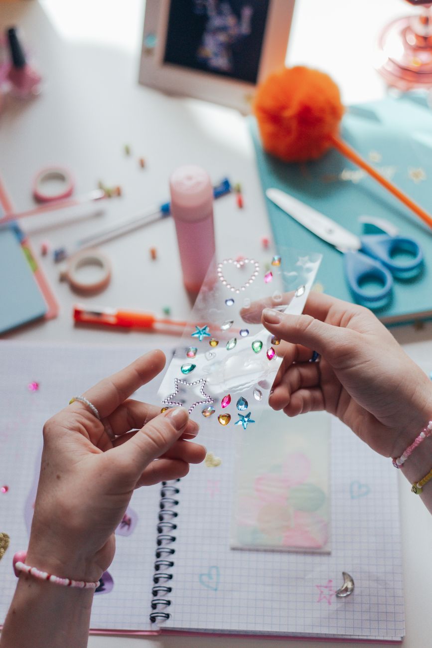 What is Diamond Painting? A Beginner’s Guide