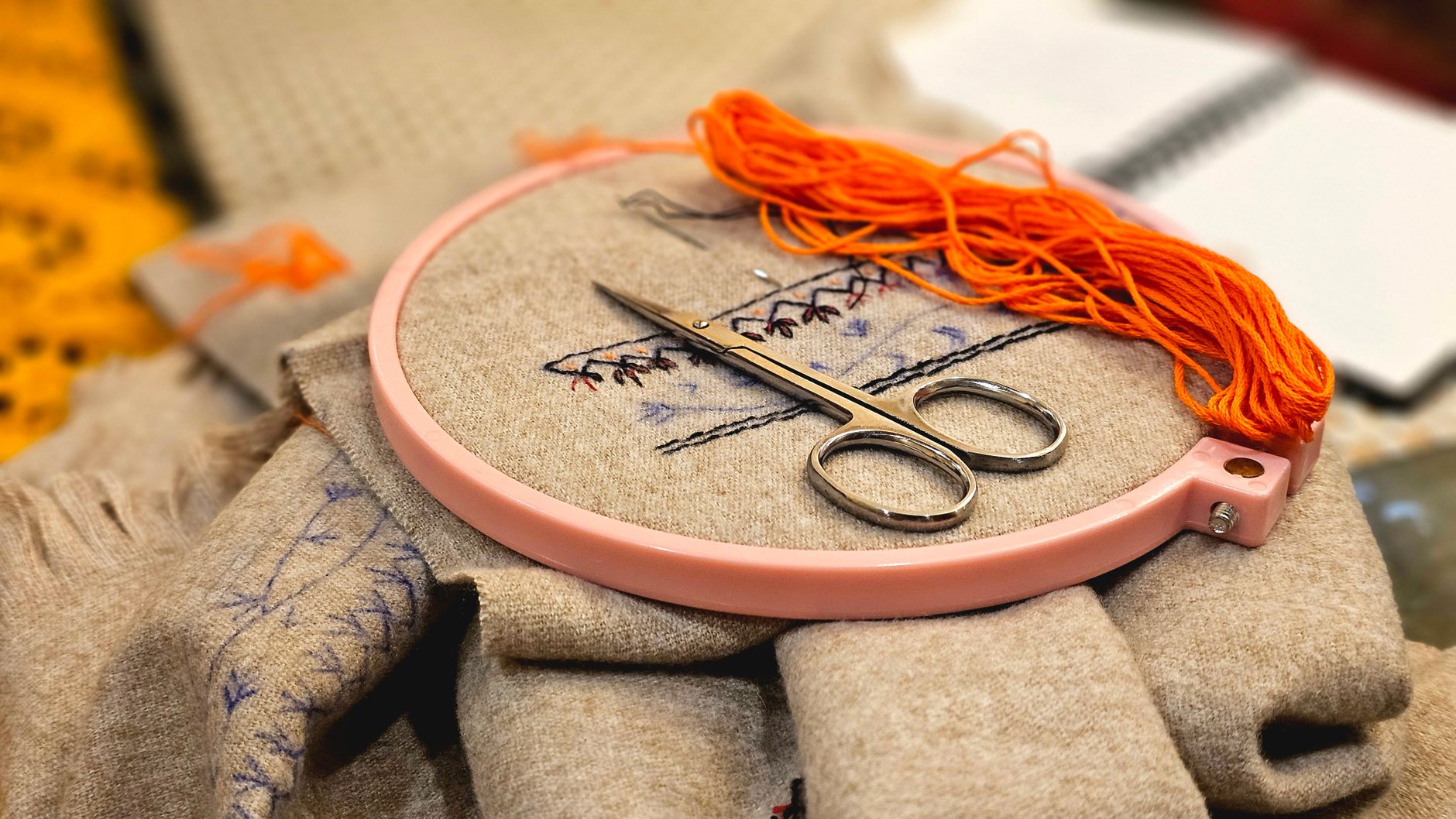 What Is a Needle Minder?